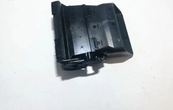Ford Focus C-MAX Dash center air vent grill 3m51r014l21
