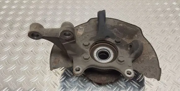 Toyota Verso Front wheel hub