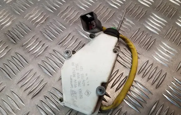 Fuel tank cap lock motor