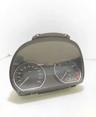 BMW 1 E81 E87 Speedometer (instrument cluster) 9187046 170192380 102495293