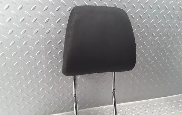 Skoda Octavia Mk3 (5E) Front seat headrest 5E0881903