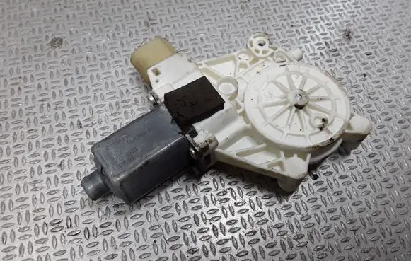 Ford Mondeo MK IV Rear door window regulator motor 6M2114A389B