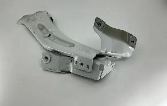 Audi TT TTS RS Mk3 8S Fender mounting bracket 8S0821131 8S0821263