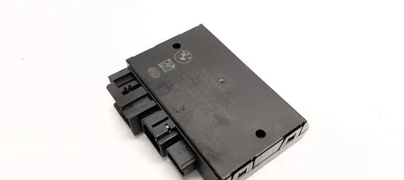 BMW 2 F45 Tow bar trailer control unit/module 6889590