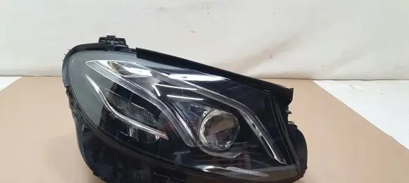 Mercedes-Benz E W213 Headlight/headlamp A2139067606
