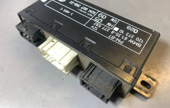 BMW 5 E39 Door control unit/module 8377592