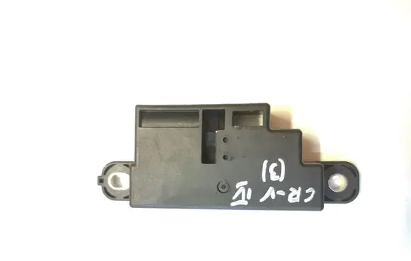 Honda CR-V Aerial antenna amplifier 38387TF0003