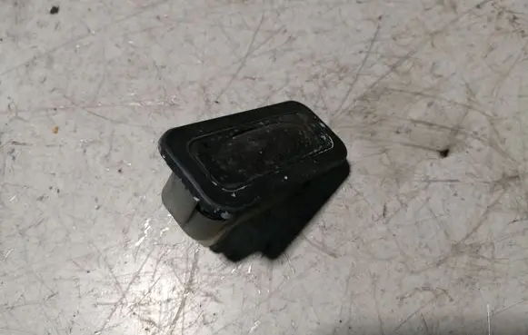 Tailgate opening switch
