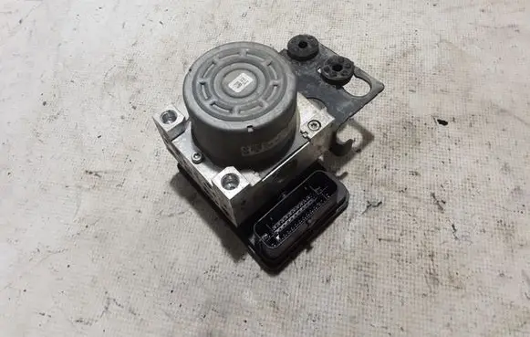 Renault Trafic III (X82) ABS Pump 476601418R