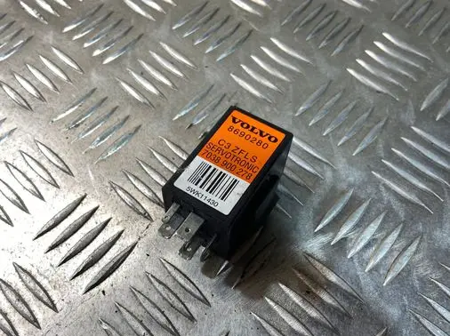 Volvo S80 Other relay 8690280
