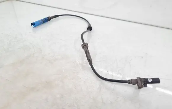 BMW 5 E60 E61 ABS brake wheel speed sensor 61176908705 6908705