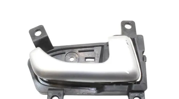 KIA Sportage Rear door interior handle 826203U000
