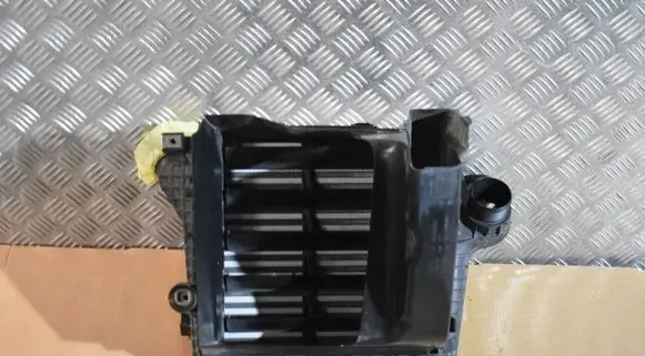 Porsche Cayenne (9Y0 9Y3) Intercooler radiator
