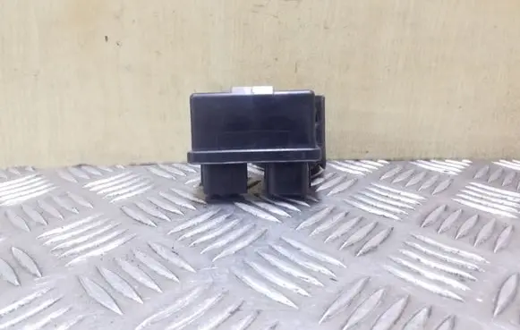 Subaru Outback Window wiper relay 86121AJ000
