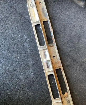 Mercedes-Benz E W124 Tailgate trim 1247580502