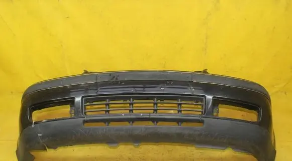 Volkswagen Golf IV Front bumper