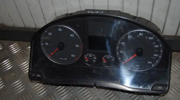 Volkswagen Jetta VI Speedometer (instrument cluster) 1K0920964B