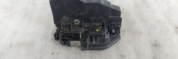 BMW 5 E60 E61 Rear door lock 8669707
