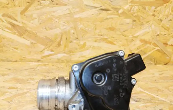 Mercedes-Benz B W246 W242 Throttle valve 161A09794R 323304343