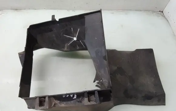Skoda Superb B5 (3U) Intercooler air guide/duct channel 