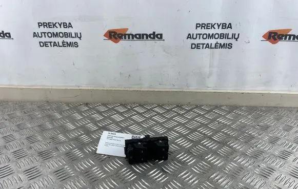 Volkswagen PASSAT B8 Electric window control switch 5G0959857B