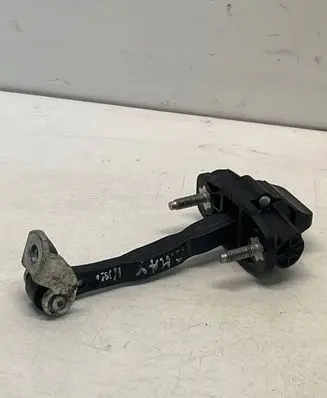 Ford C-MAX II Rear door lower hinge R27200