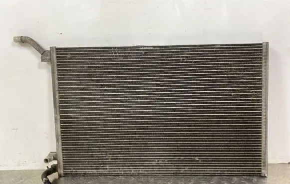Jaguar F-Pace Coolant radiator GX738K230BB