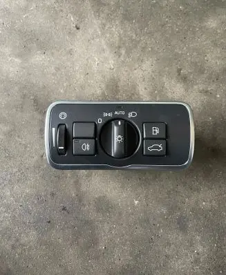 Volvo V60 Light switch 31443839
