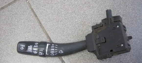 Hyundai Santa Fe Wiper control stalk 202004725