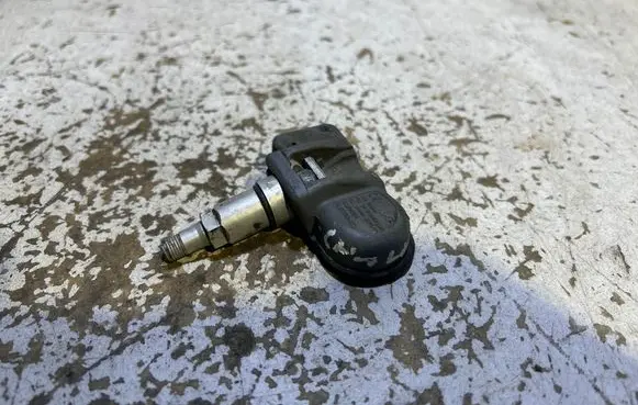 Dodge Challenger Tire pressure sensor 68374924AA 003D998D D211D