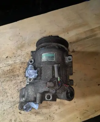 Mercedes-Benz A W168 Air conditioning (A/C) compressor (pump) 447220836