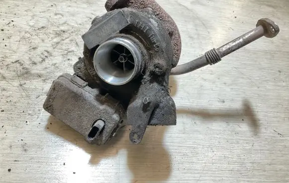 Mercedes-Benz Sprinter W906 Turbo A651