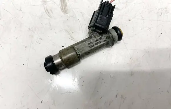 Toyota Aygo AB10 Fuel injector 2325000010 23250-00010