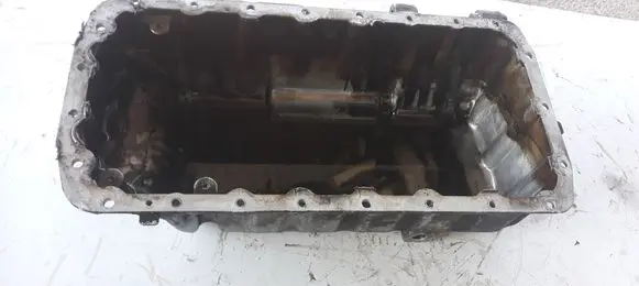 Oil sump