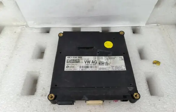 Audi TT TTS RS Mk3 8S SOS control module 4K1035283