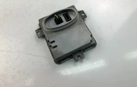 BMW 3 E90 E91 Xenon control unit/module 6261110499