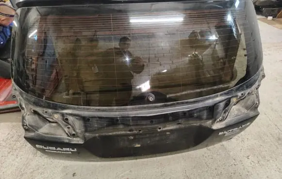 Subaru Outback Tailgate/trunk/boot lid D4S 43R0051134 AS2