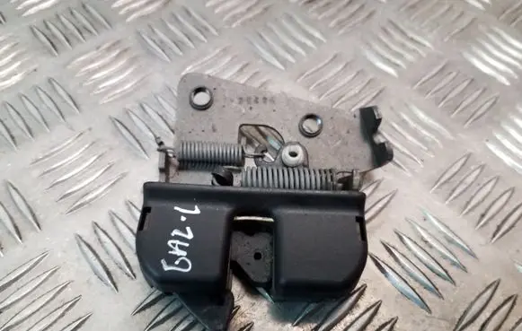 BMW 5 E60 E61 Seat back rest lock catch 7112863 7119459