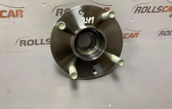 Mazda 323 F Rear wheel hub spindle/knuckle 713615510