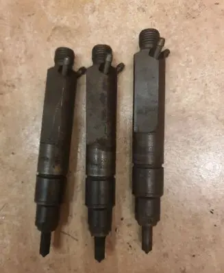 Volkswagen Golf IV Fuel injector 028130202P 220687865 02830202P