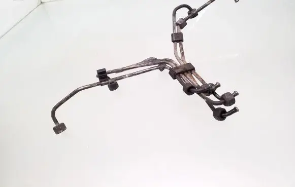 Volvo S70 V70 V70 XC Fuel injector supply line/pipe 