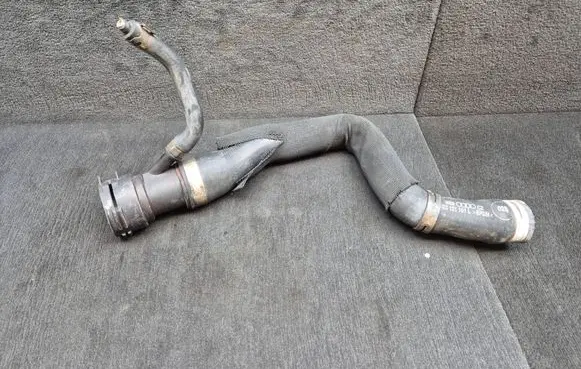 Audi A8 S8 D3 4E Engine coolant pipe/hose 4E0121101L