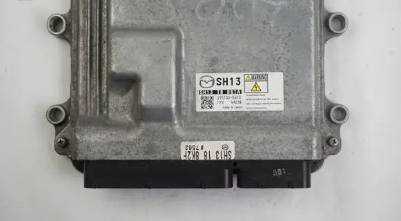 Mazda CX-5 Engine control unit/module SH1318881A 2757005613