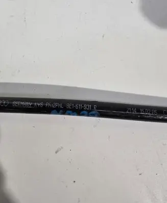 Audi A4 S4 B5 8D Brake booster pipe/hose 8E1611931R