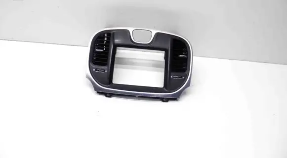 Chrysler 300C Radio/GPS head unit trim AK27465SZ6008