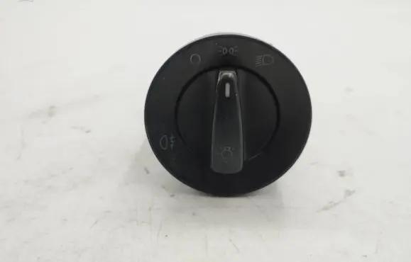 Volkswagen PASSAT B5 Light switch 1C0941531 04052030 C1K2607