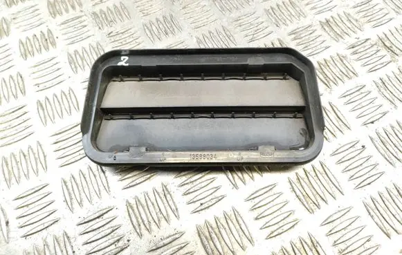 Opel Astra K Quarter panel pressure vent 13588034