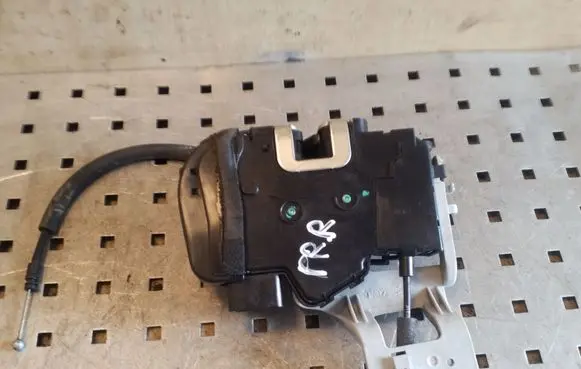 KIA Sportage Front door lock 813203U020