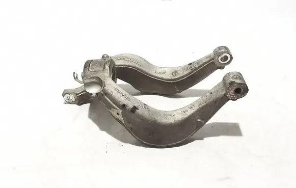 Volvo XC60 Lower shock absorber bracket 31681983
