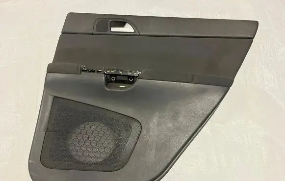 Volvo V50 Front door card panel trim 8679483 3865